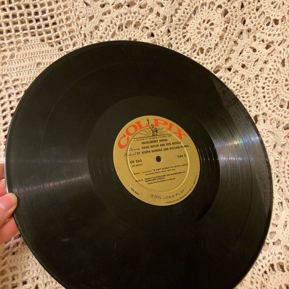 Vintage Huckleberry Hound - Kellogg’s TV Show - Vinyl LP gallery Wall Art Decor - Picture 16 of 17